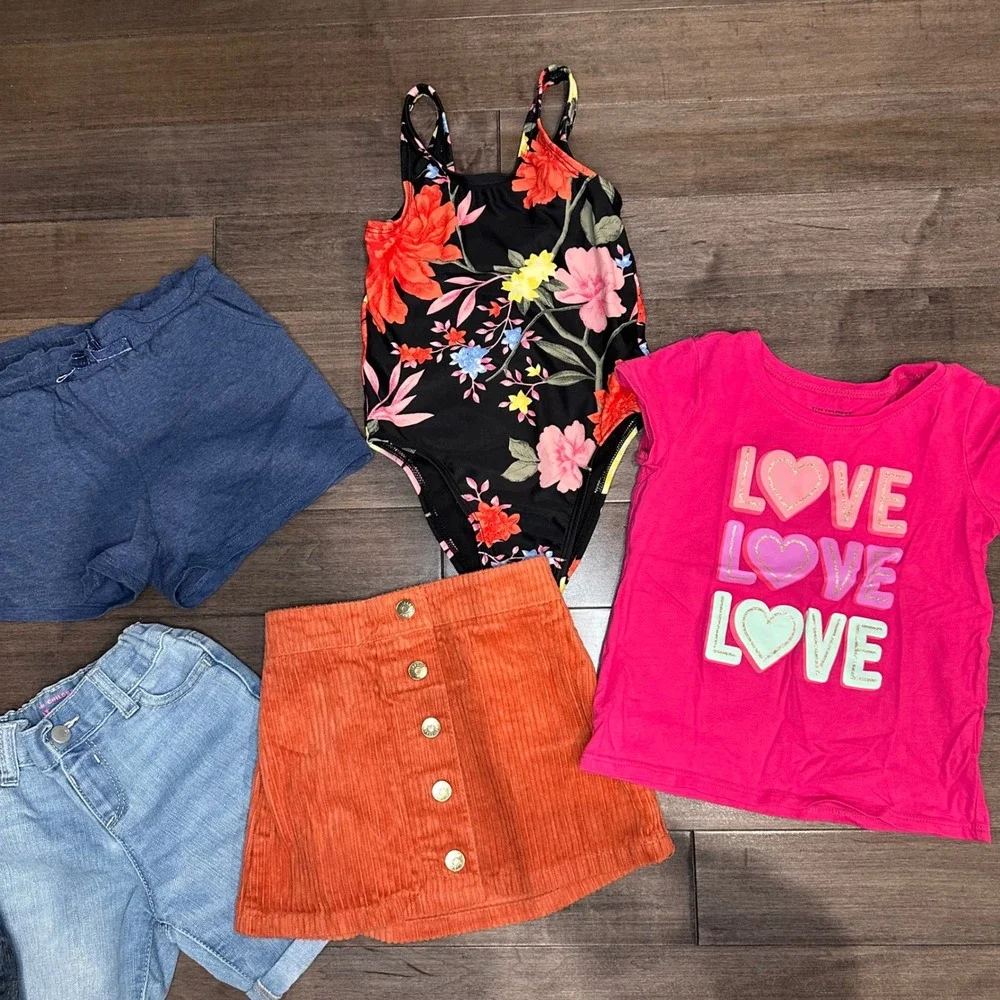Girls 7 Piece Summer Clothing Bundle Lot Size 4/ 4T - Picture 3 of 5